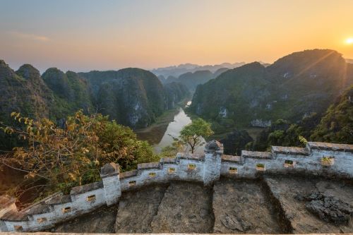 Một góc nhìn từ Hang Múa