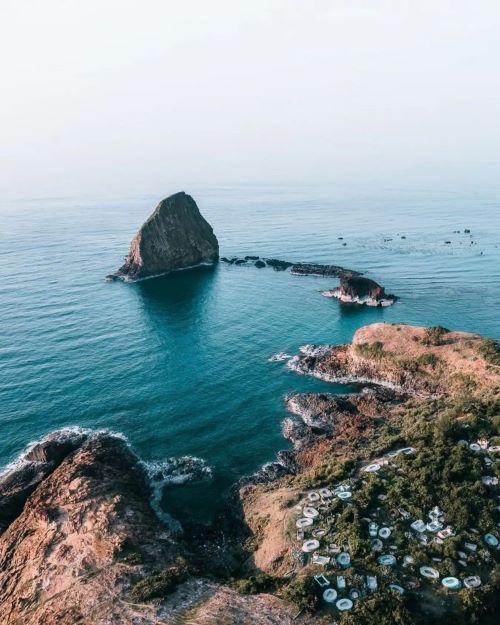 Hòn Yến từ một góc cao