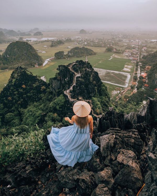 Hang múa vô cùng hoang sơ và hùng vĩ