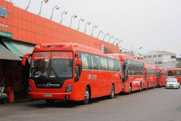 Di chuyển đến Nha Trang bằng xe khách