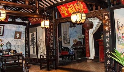 Nhà thờ thu hút nhiều khách du lịch đến Hội An