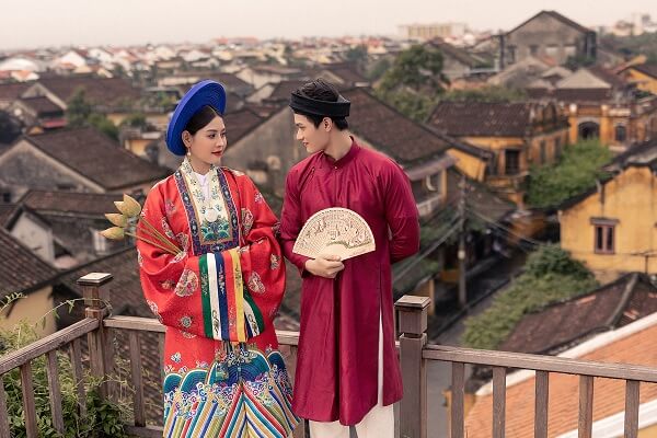 Sự kết hợp hoàn hảo giữa cổ phục và Hội An