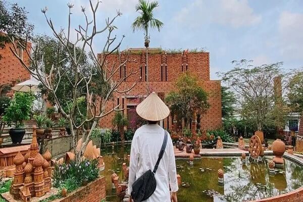Đến với làng gốm Thanh Hà bạn có dịp được chiêm ngưỡng những sản phẩm từ gốm