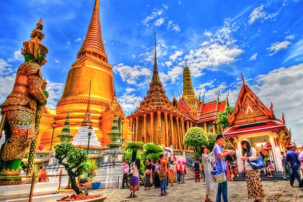Bảo tháp vàng là nơi vua chúa từng ngự trị