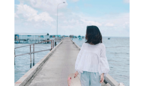 Nhiều hoạt động vui chơi giải trí thú vị tại Làng chài Hàm Ninh