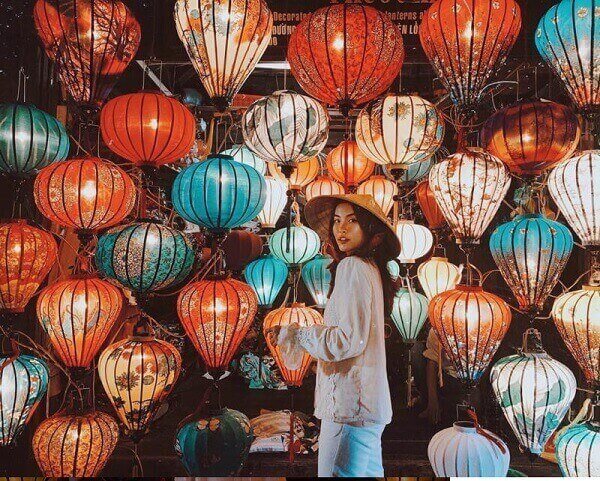 Phố đèn lồng là một trong những nơi chụp ảnh đẹp ở Hội An