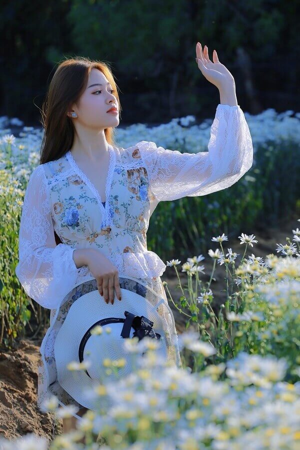 Tư thế đơn giản không kém “sang chảnh”