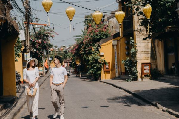 Chụp ảnh đẹp ở Hội An cho các cặp đôi