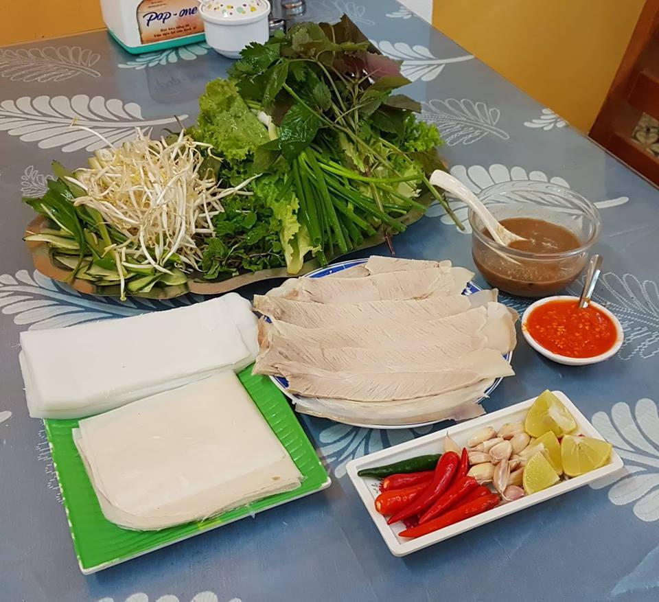 Bánh tráng cuốn thịt heo - Đặc sản Đà Nẵng