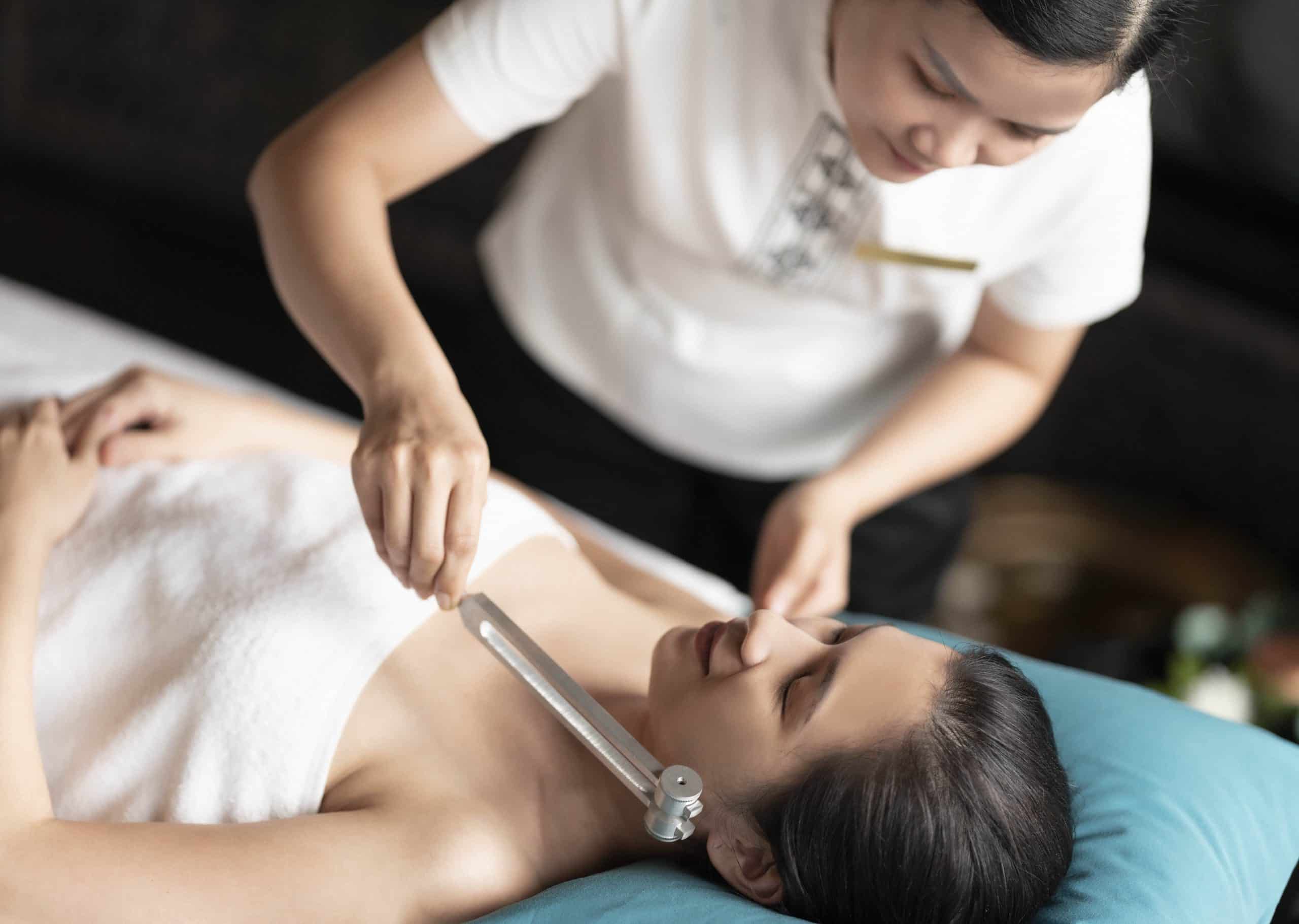 Liệu trình spa trong biệt thự trị liệu bên đầm phá tại resort cao cấp Việt Nam