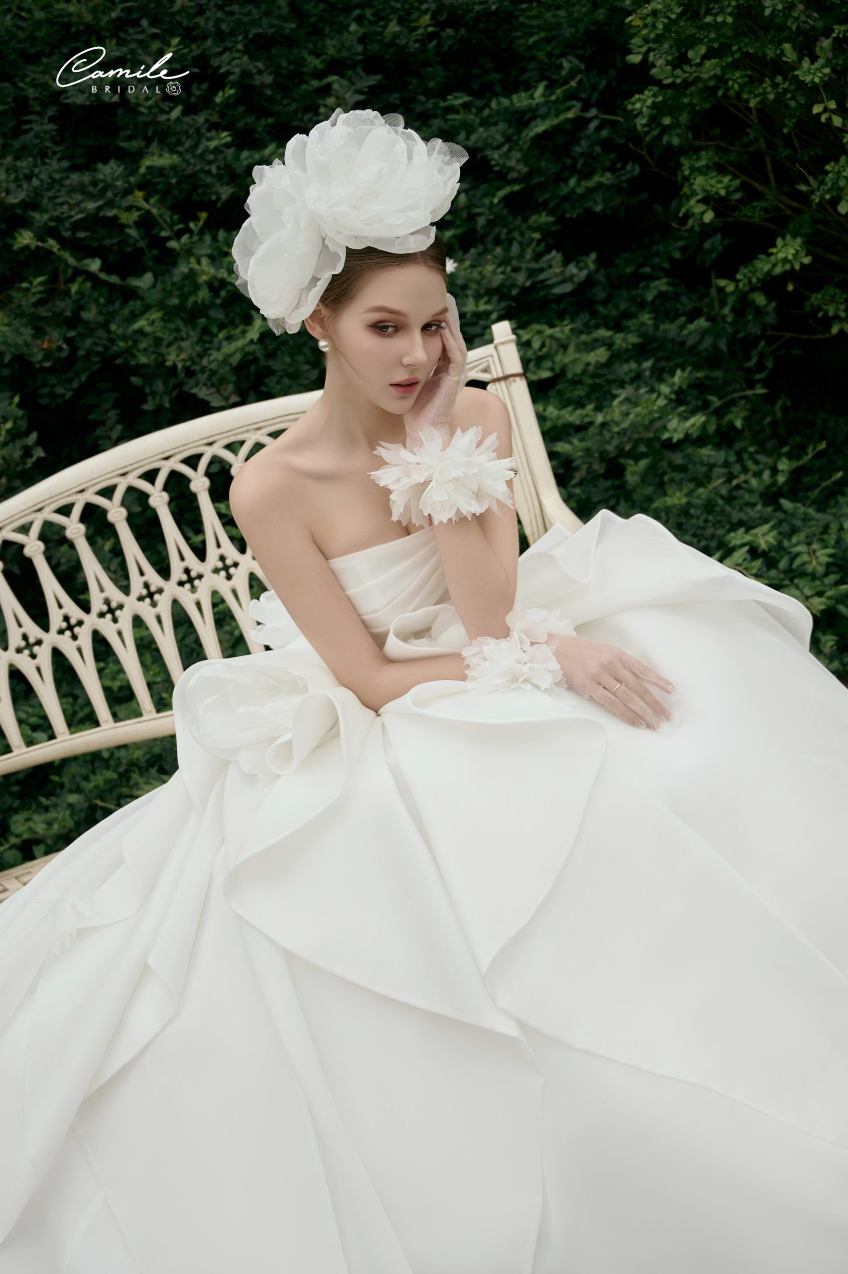 Bộ sưu tập La Rose – váy cưới lãng mạn mùa xuân hè 2025-2026 từ Camile Bridal