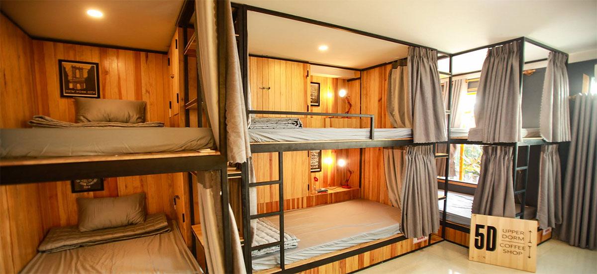 Góc làm việc với Wi-Fi tốc độ cao tại homestay