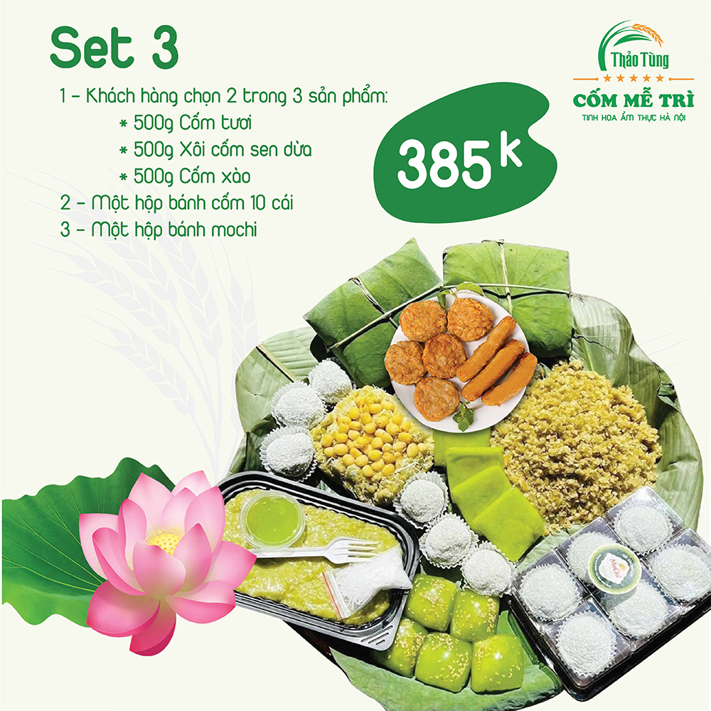 Nghệ nhân làng Mễ Trì đang làm cốm theo phương pháp thủ công truyền thống — một trong 7 di sản ẩm thực phi vật thể quốc gia của Hà Nội