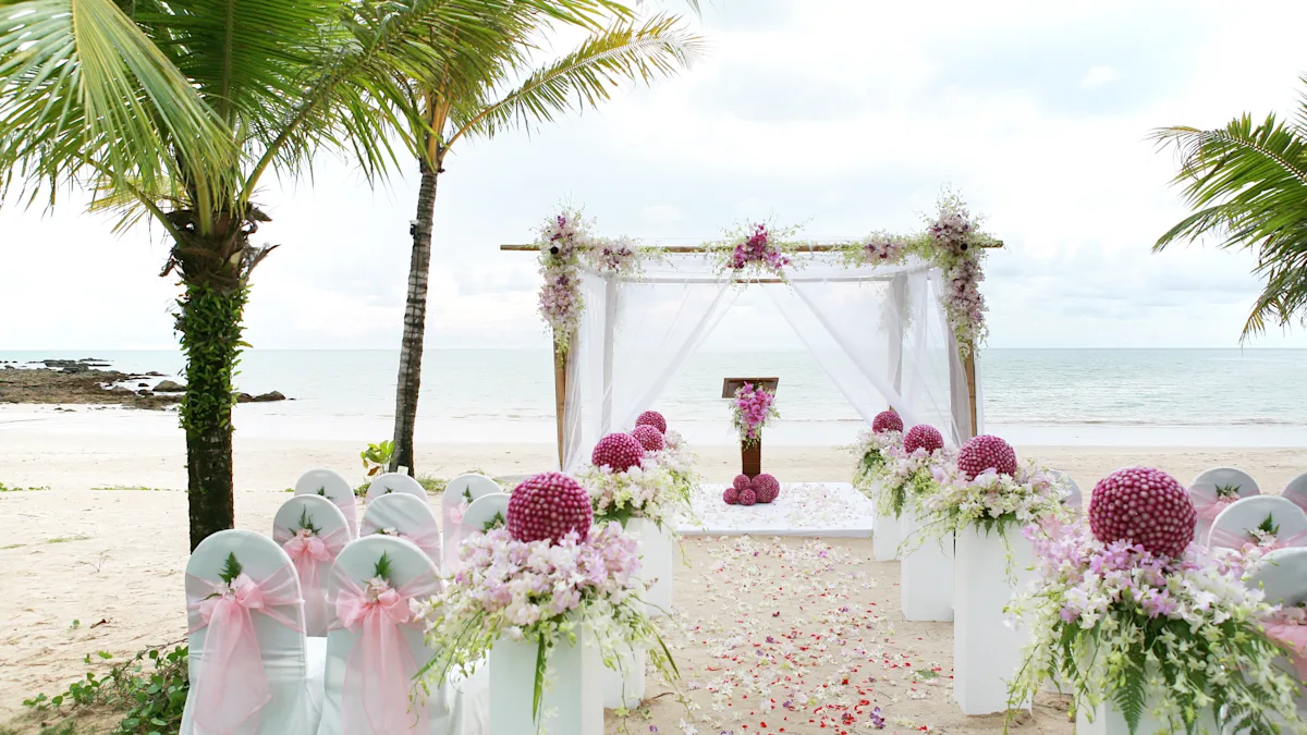 Combo tiệc cưới trọn gói tại Hidden Haven với ảnh pre-wedding váy cưới makeup và wedding coordinator